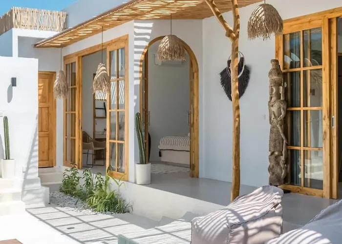 Villa Asin - New Tropical & Modern 3br - Canggu (Bali)